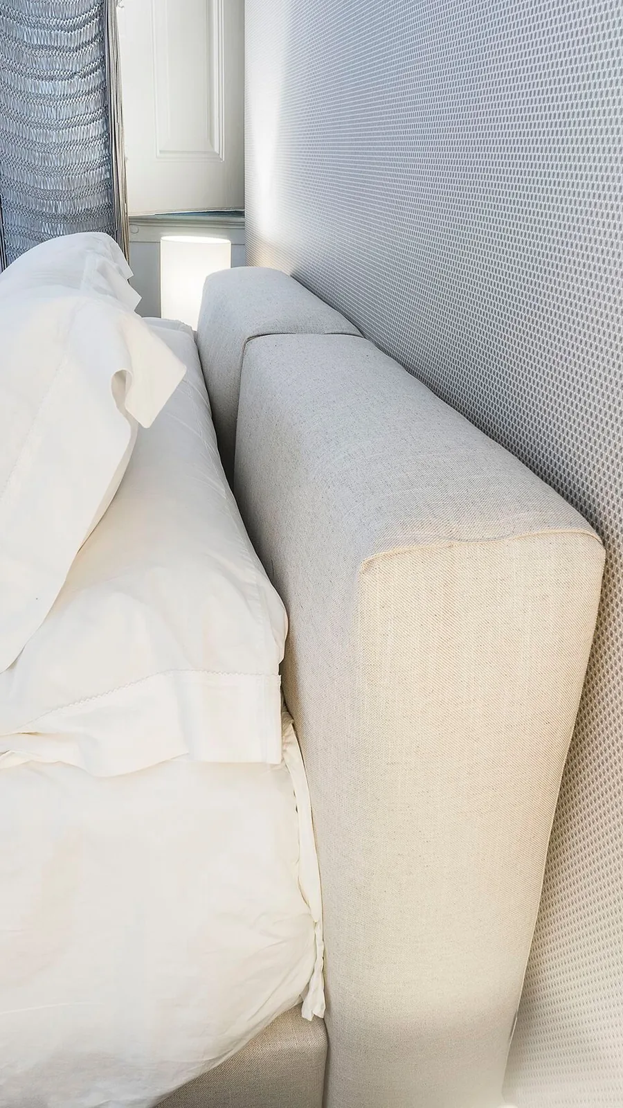 Кровать Egidio с прямым изголовьем на ножках на заказ, фото 4