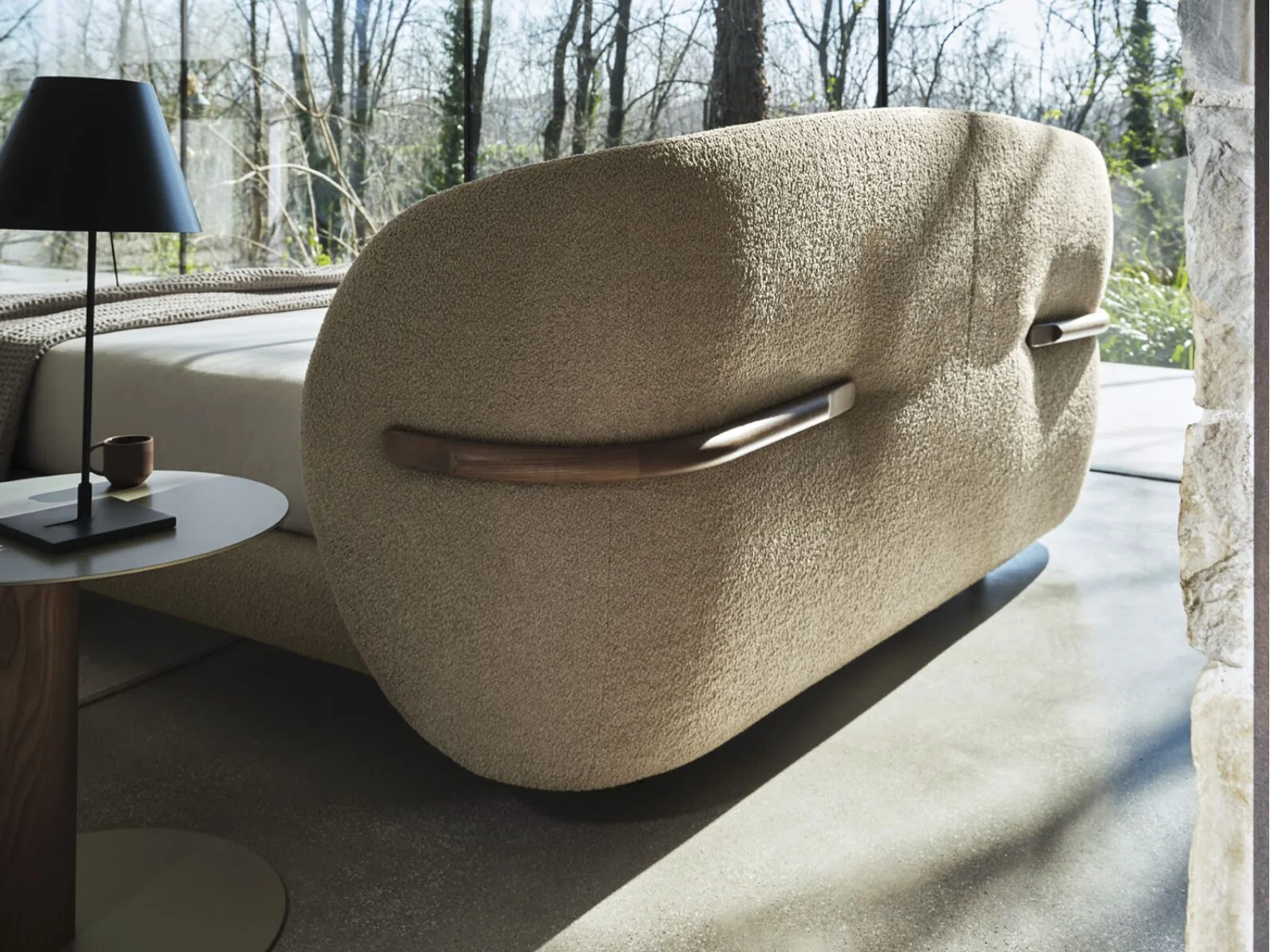 Кровать Pavia с фигурным изголовьем на ножках на заказ, фото 3
